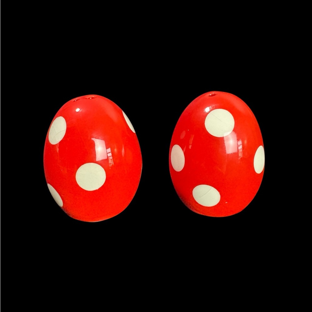 Red Polka Dot Salt and Pepper Shakers